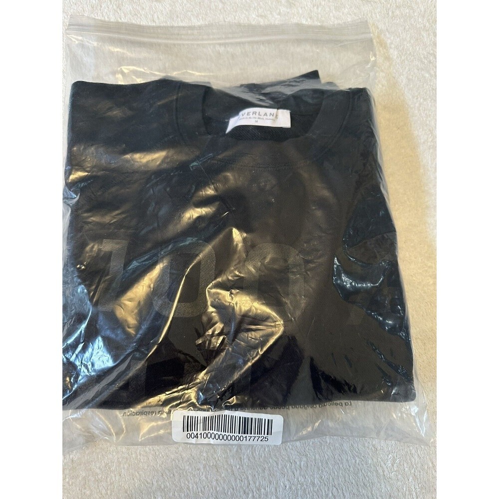 Everlane The 100% Human Typography Sweatshirt in Black Size Medium NWOT - Picture 5 of 7